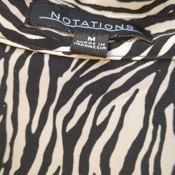Notations Zebra Print Short-Sleeved Button-Up Top Med - Picture 7 of 9